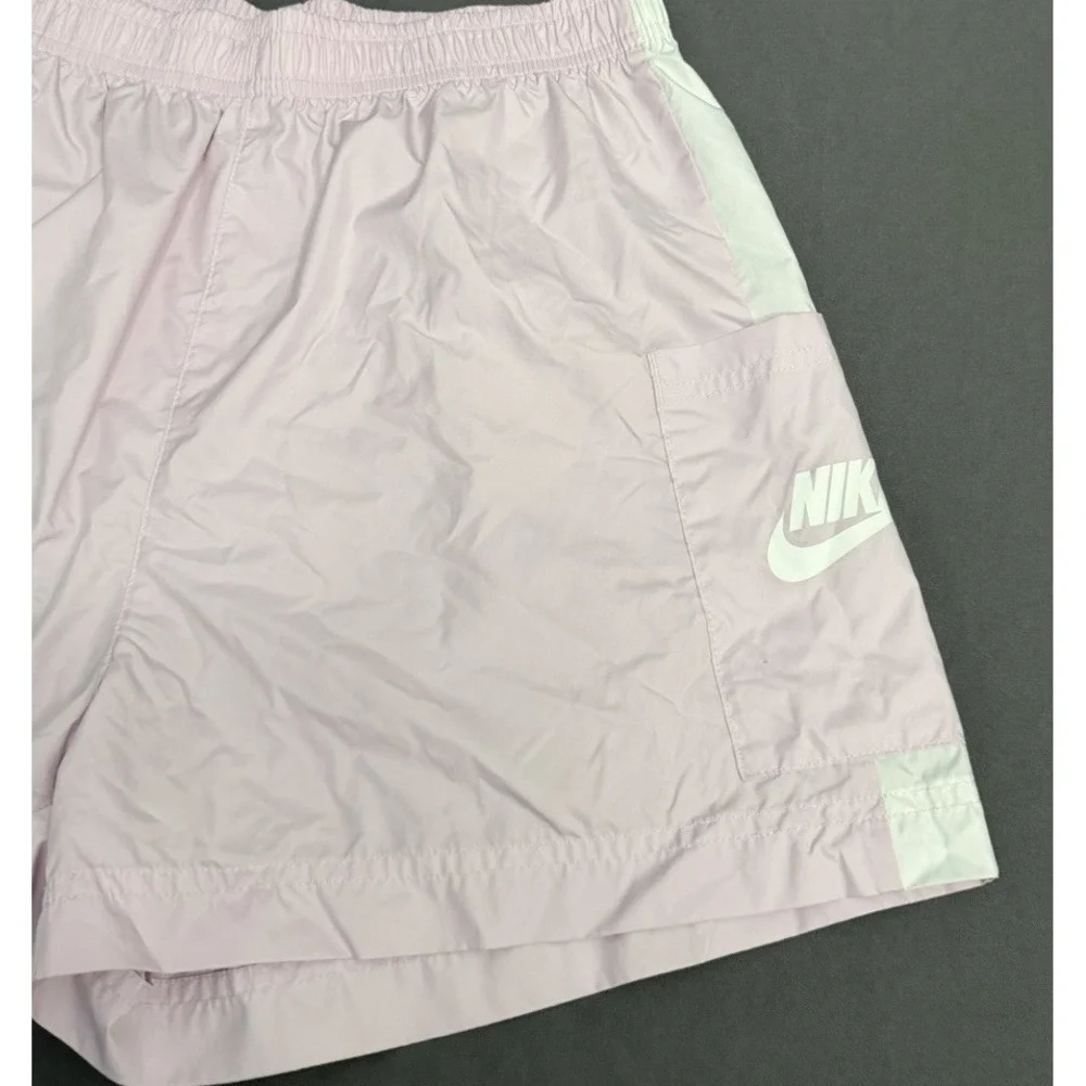 Nike Shorts Sportswear Womens Size‎ Small Pink High Rise Lightweight DQ3354-695